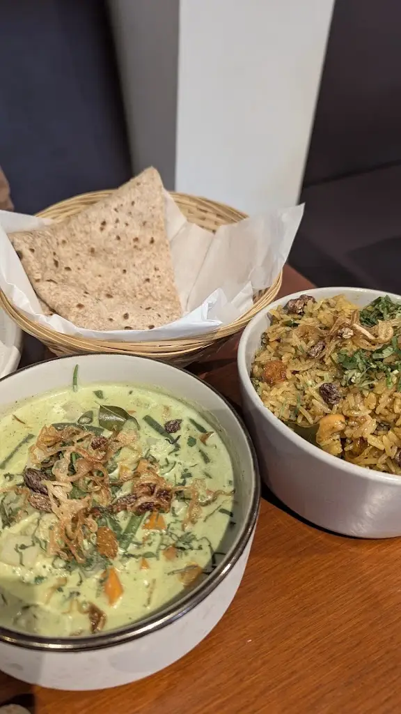 Afifi Zakaria_The White Pepper Weymouth_Chickerell_review