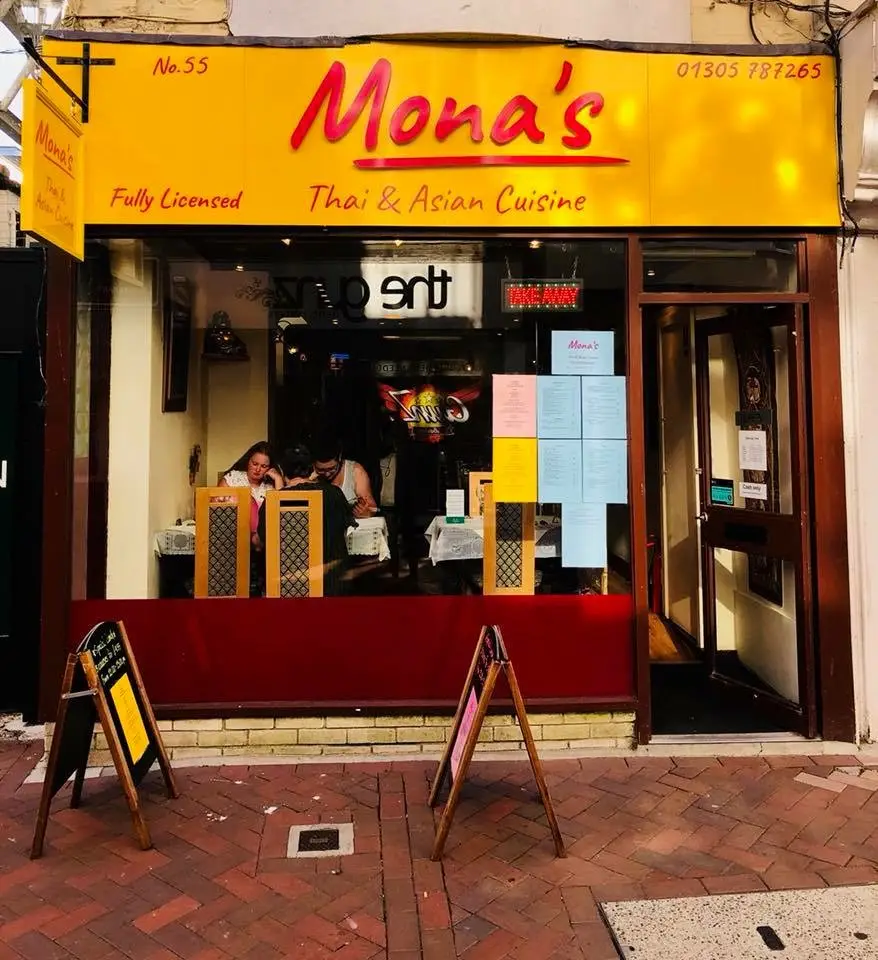 Mona's Thai and Asian Cuisines restaurante en Chickerell
