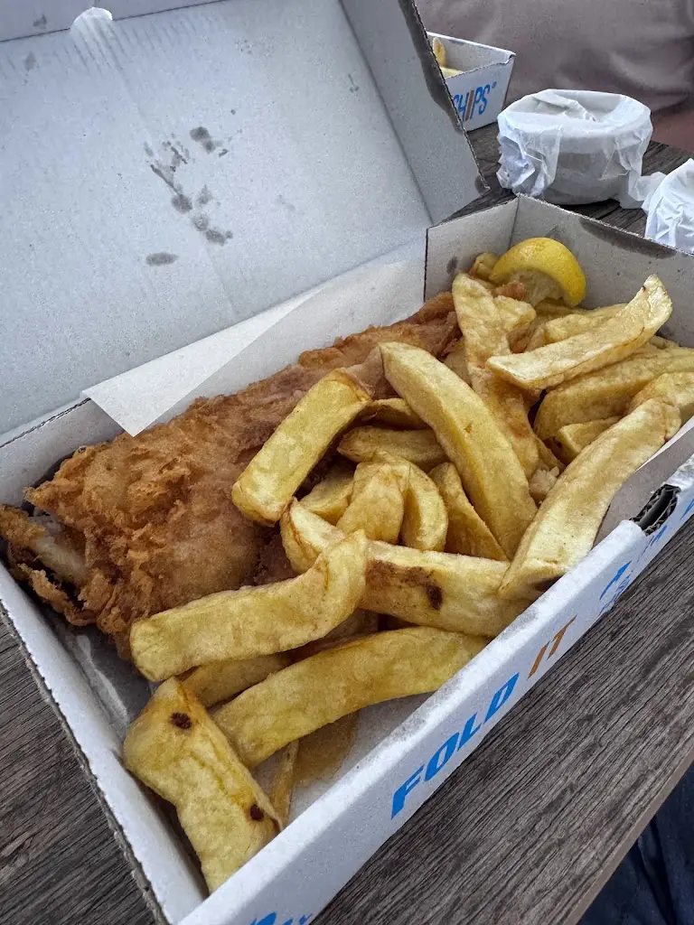 Dione Harrington_Daniels Fish and Chips_Chickerell_review