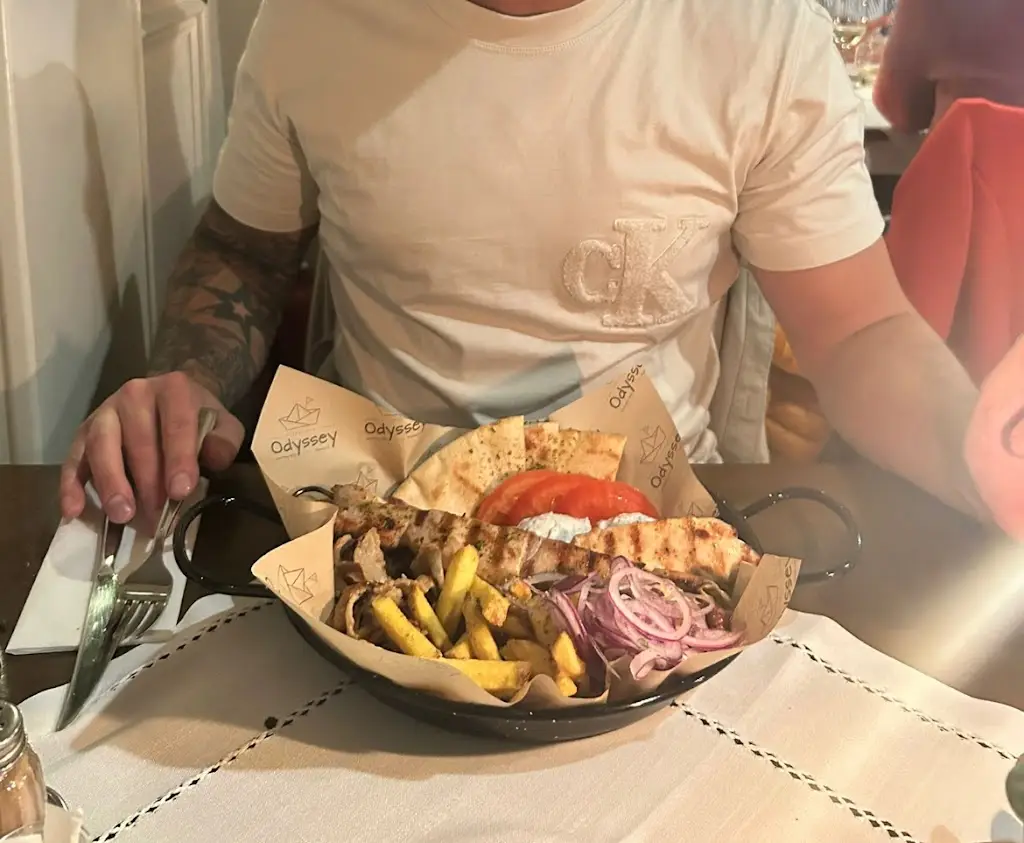 Lee Chapman_Odyssey Greek Restaurant_Chesterfield_recensione