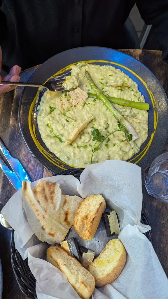 Filippo Pagano_Lombardi's Ristorante Italiano_Chesterfield_review