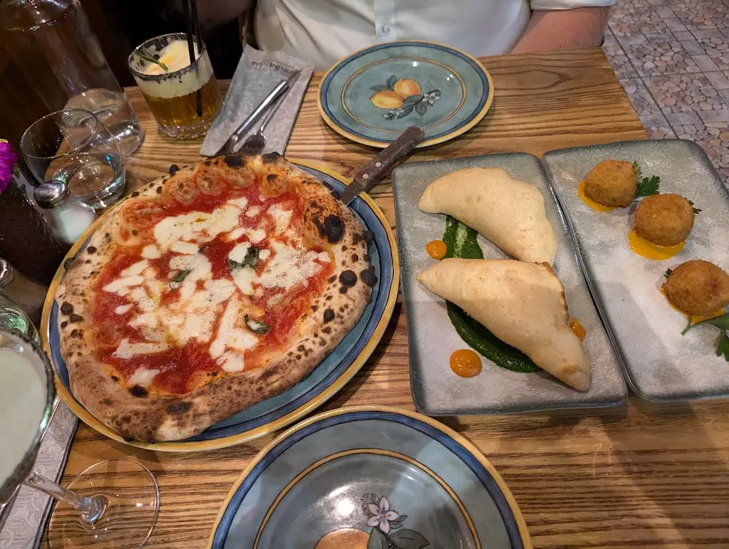 Jessica Millington_Lombardi's Ristorante Italiano_Chesterfield_review