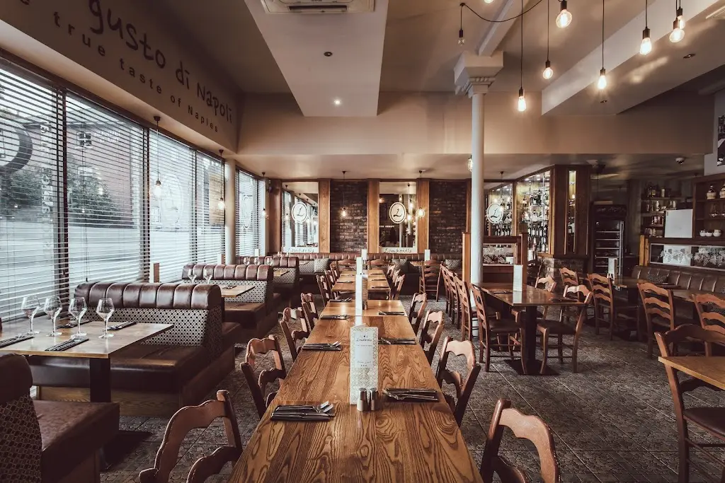 Lombardi's Ristorante Italiano restaurant in Chesterfield