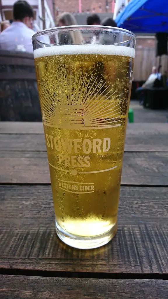 Menu_Einstein's_Chesterfield_image_6