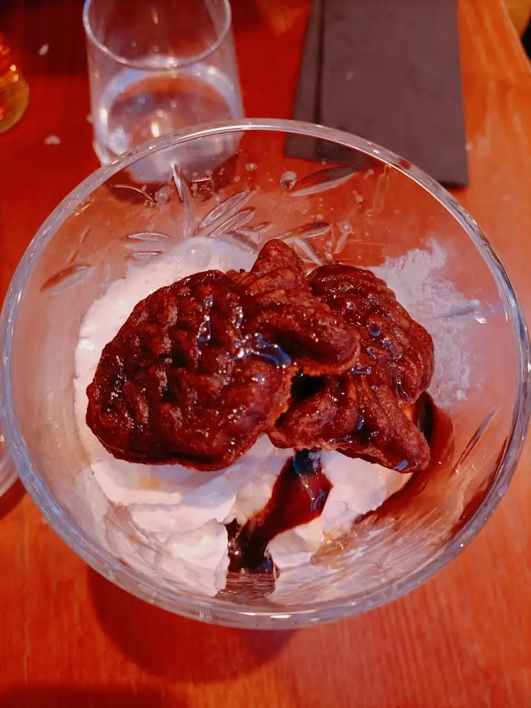 silvia castello_O-Tokuda_Chesterfield_review