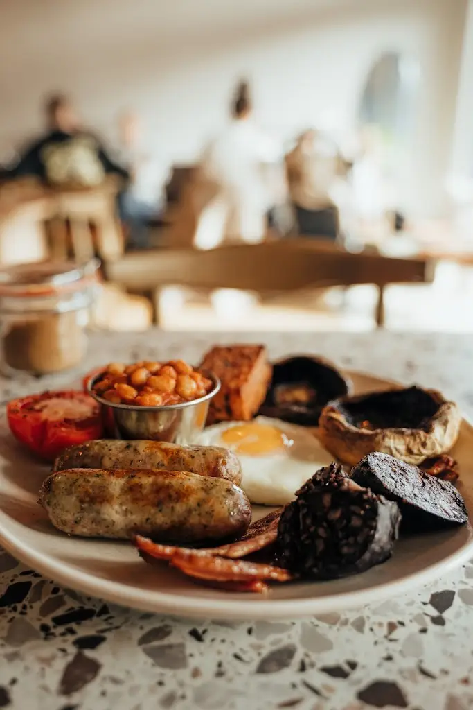 ninetyfour_Chesterfield_slider_image_2