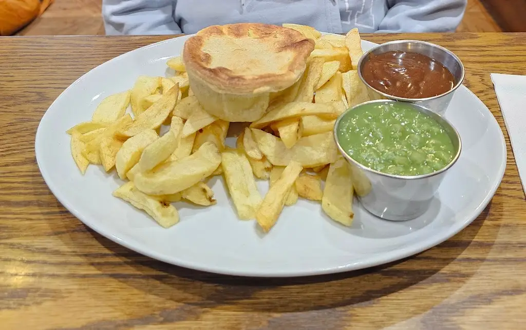 R. B-P_Chesters_Chesterfield_review