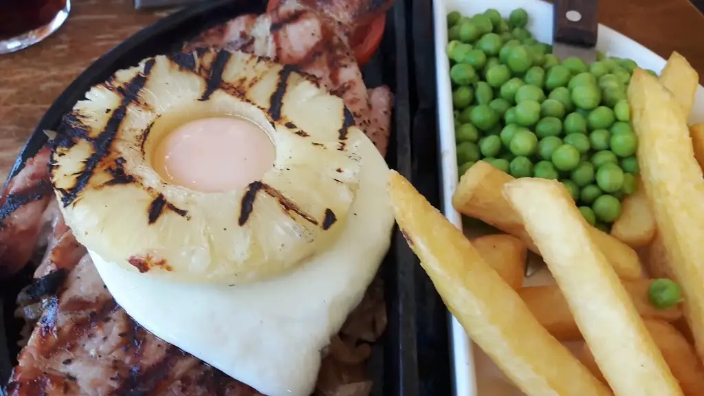 Donkey Derby_Chesterfield_slider_image_2