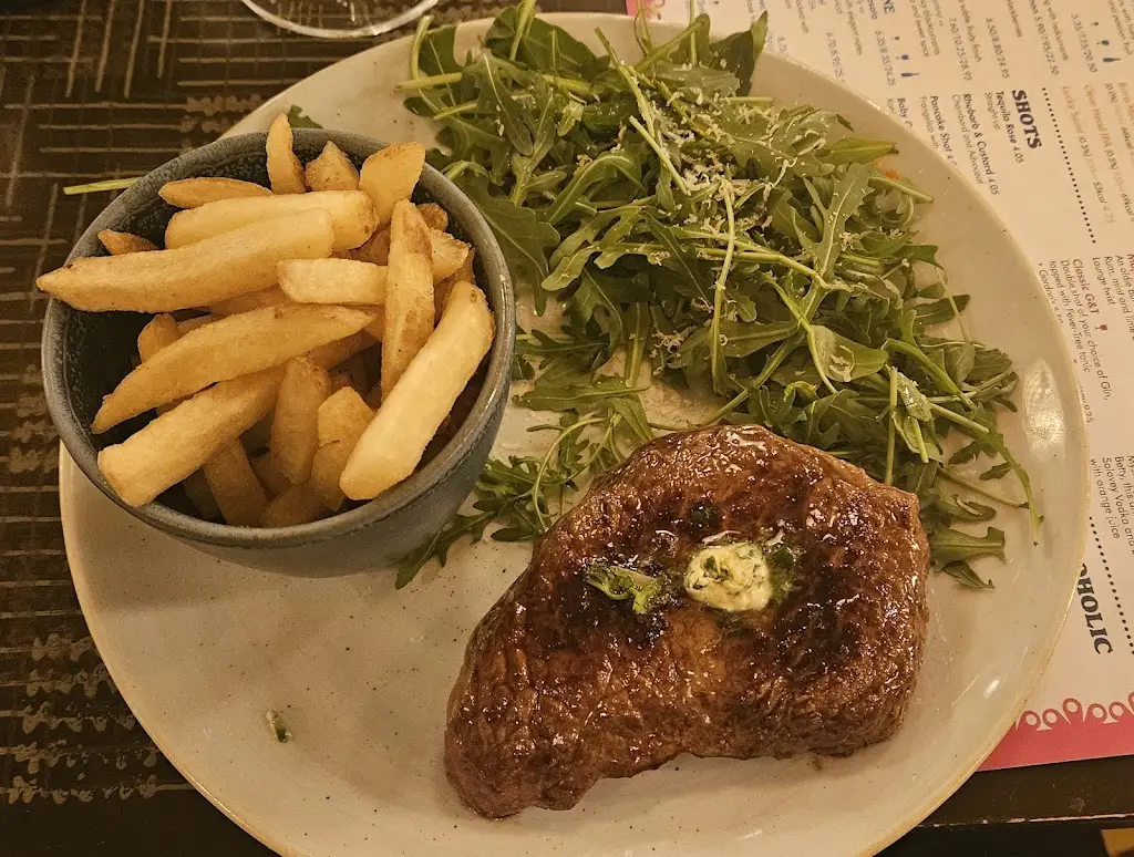 Mark Lawton_Sorbo Lounge_Chesterfield_review