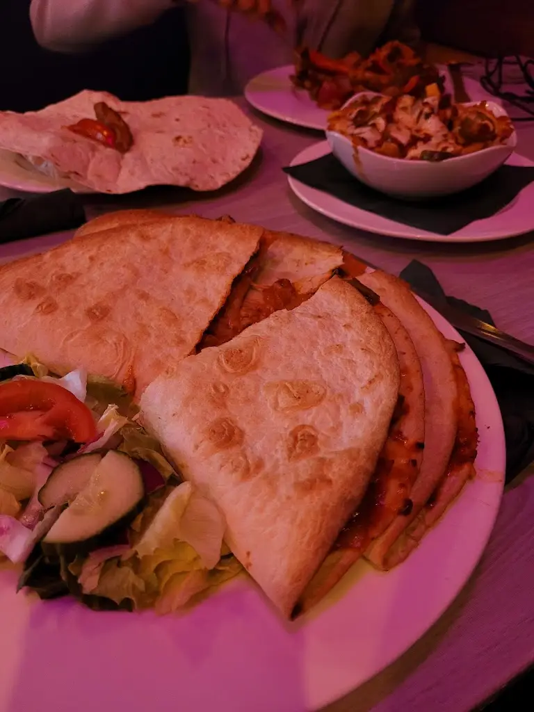 Menu_Darwin and Bear_Chesterfield_immagine_4