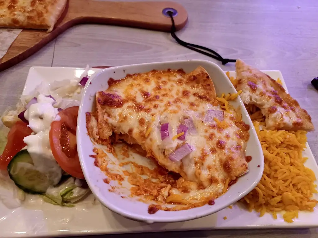 Darwin and Bear_Chesterfield_slider_image_3