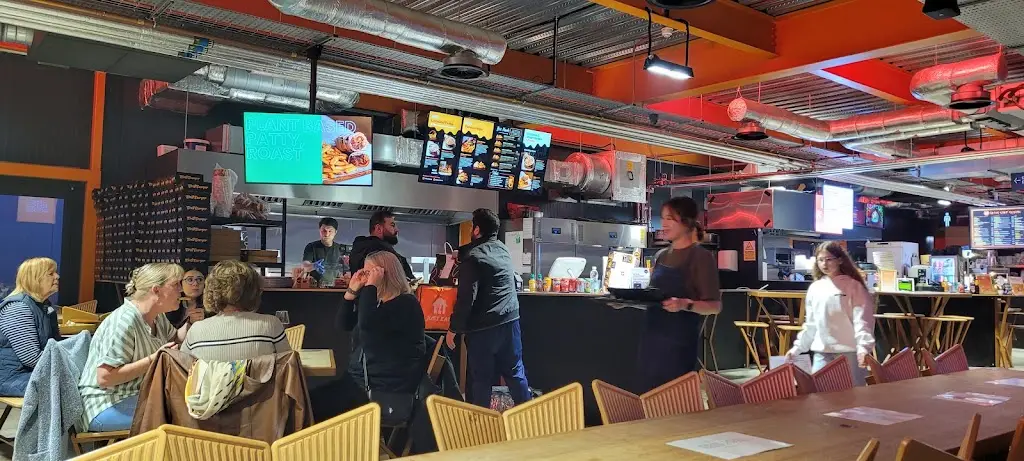 Brill Burger_Chesterfield_slider_image_2