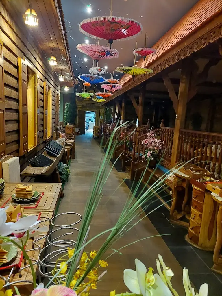 Thai Thai Restaurant_Chesterfield_slider_image_3