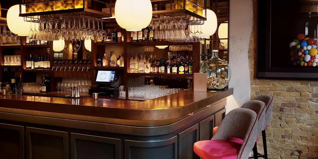 Bank House_Chislehurst_slider_image_1