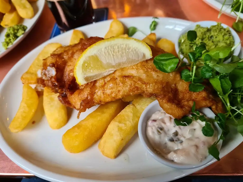 Menu_Imperial Arms Pub & Courtyard Bistro_Chislehurst_imagen_6