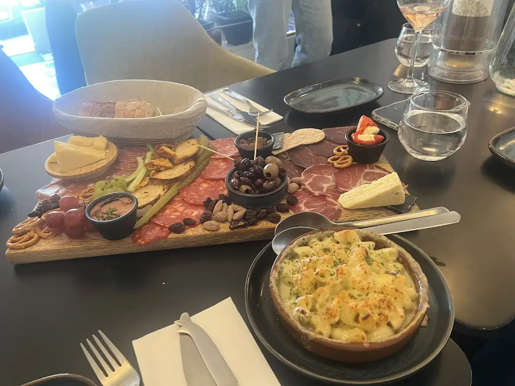 Grace Belton_Board and Barrel_Chislehurst_review