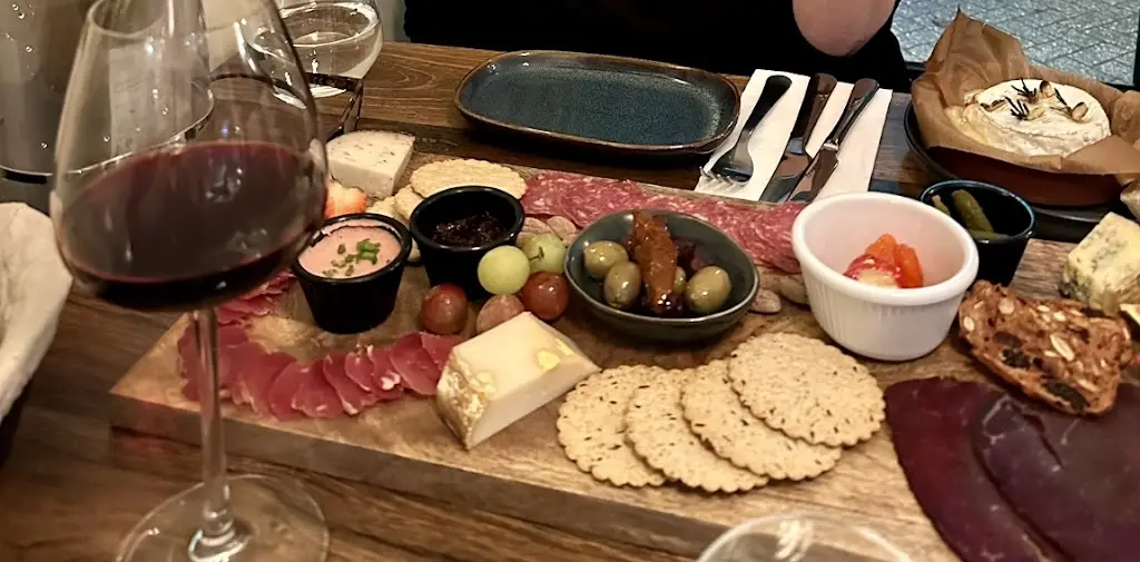 Solveig Leonard_Board and Barrel_Chislehurst_review