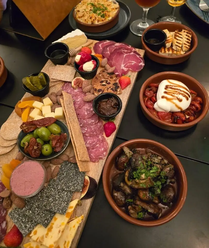 Board and Barrel_Chislehurst_slider_image_2