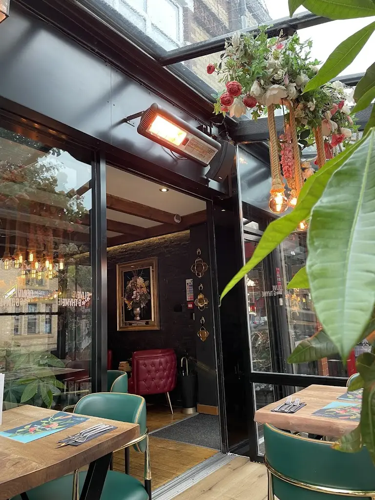 Olive & Thyme_Chorlton cum Hardy_slider_image_3