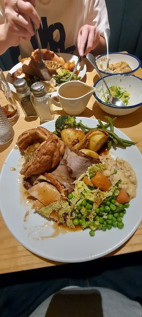 Nathan Ridgway_The White Horse_Church Fenton_review