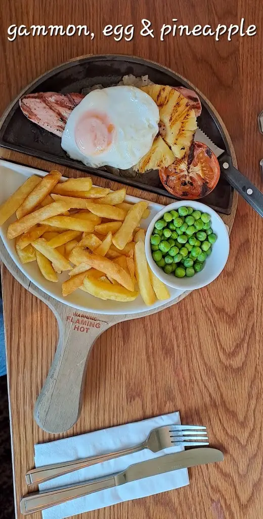 Mr Blank_Hilltop_Annfield Plain_recensione