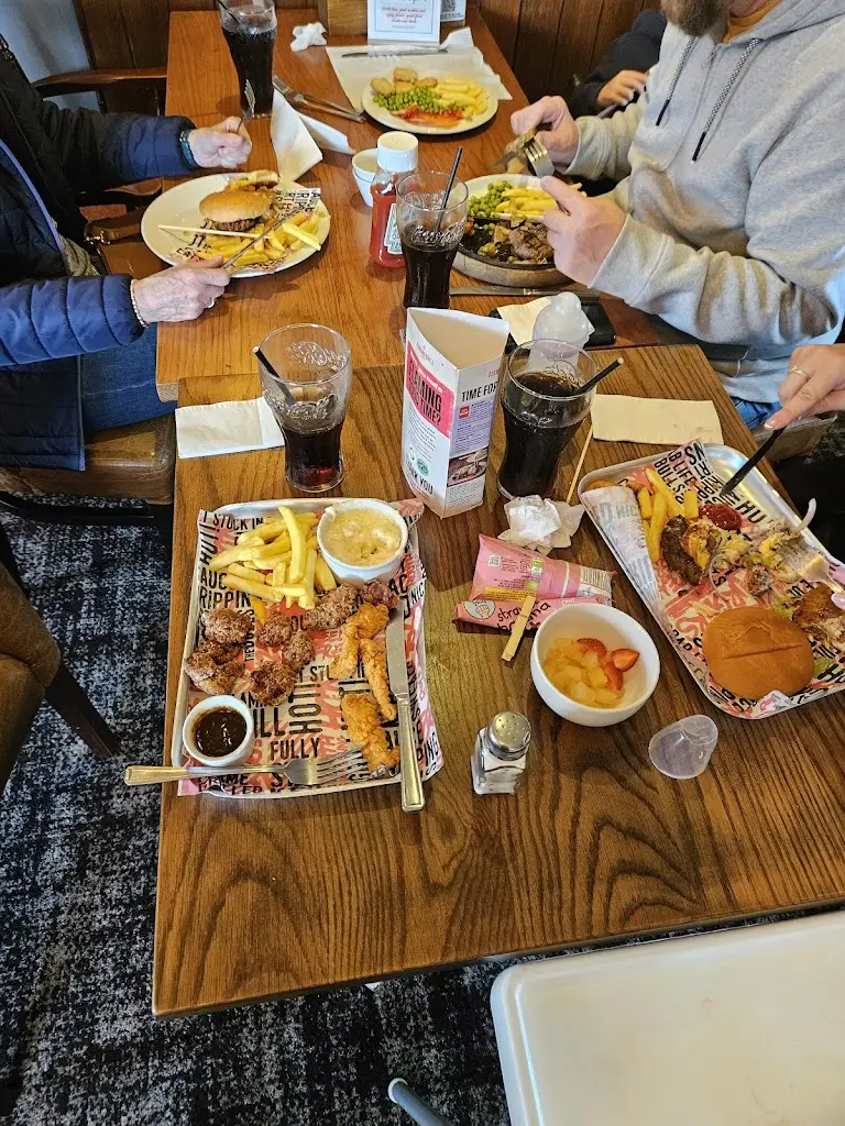 Sam Wilkinson_Hilltop_Annfield Plain_recensione