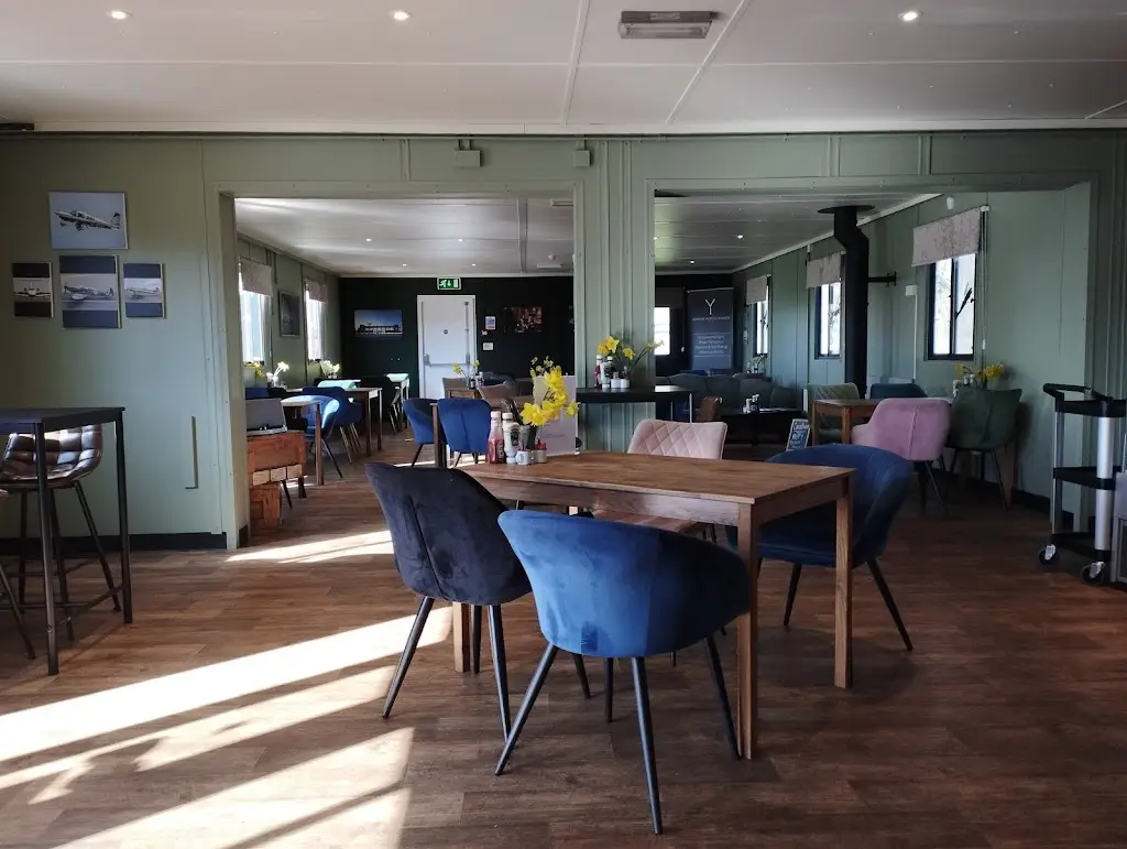 Fenton cafe & grill_Church Fenton_slider_image_3