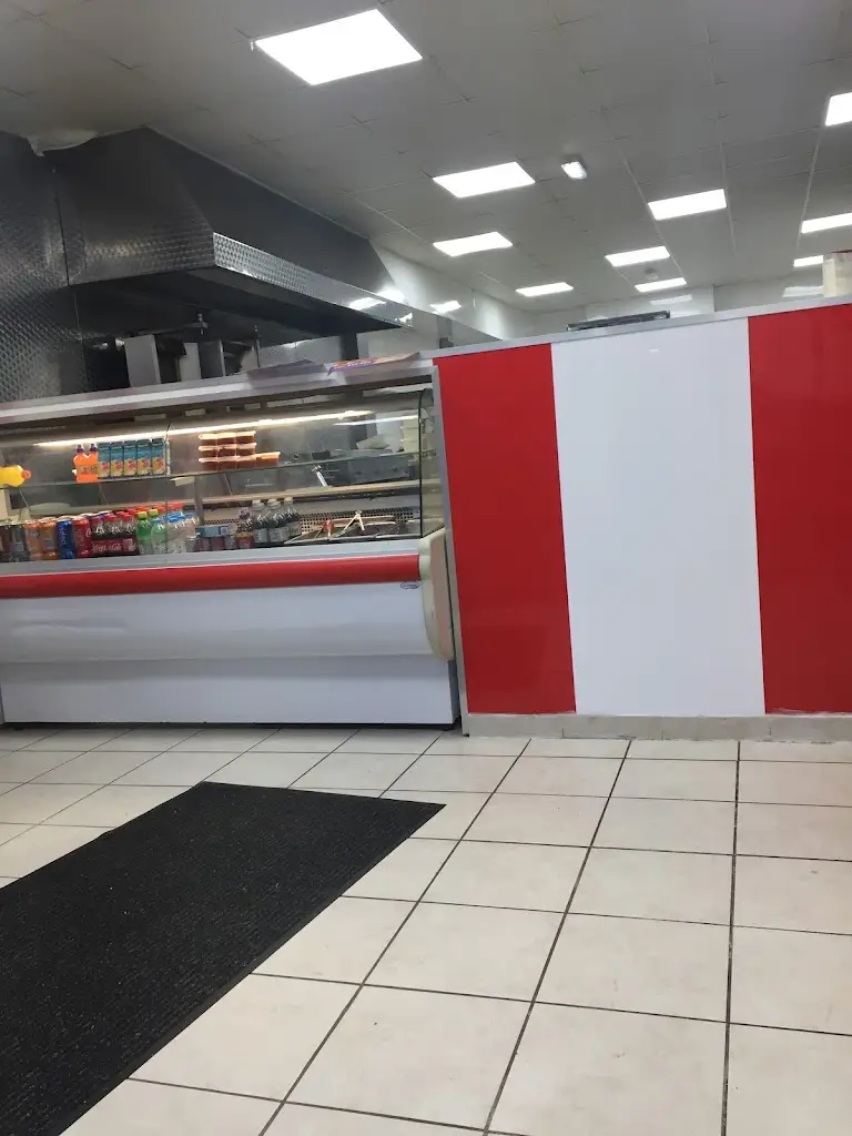 Appachi Pizza_Annfield Plain_slider_image_3