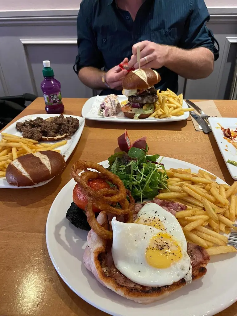 Retreat Restaurant and Bar_Chudleigh_slider_image_2