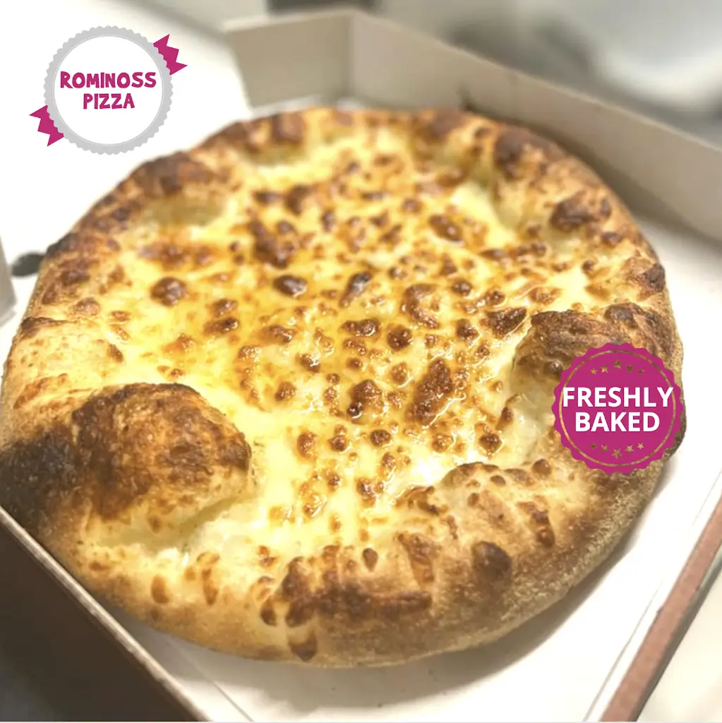 Rominoss Pizza_Chudleigh_slider_image_2