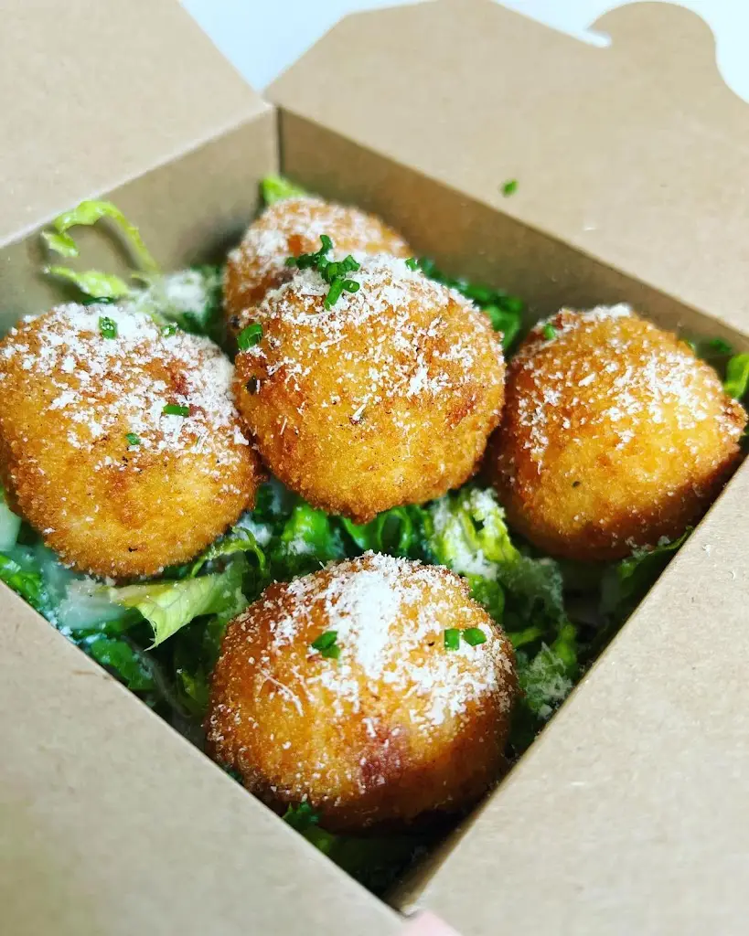 Menu_Delipizza_Churchdown_image_8