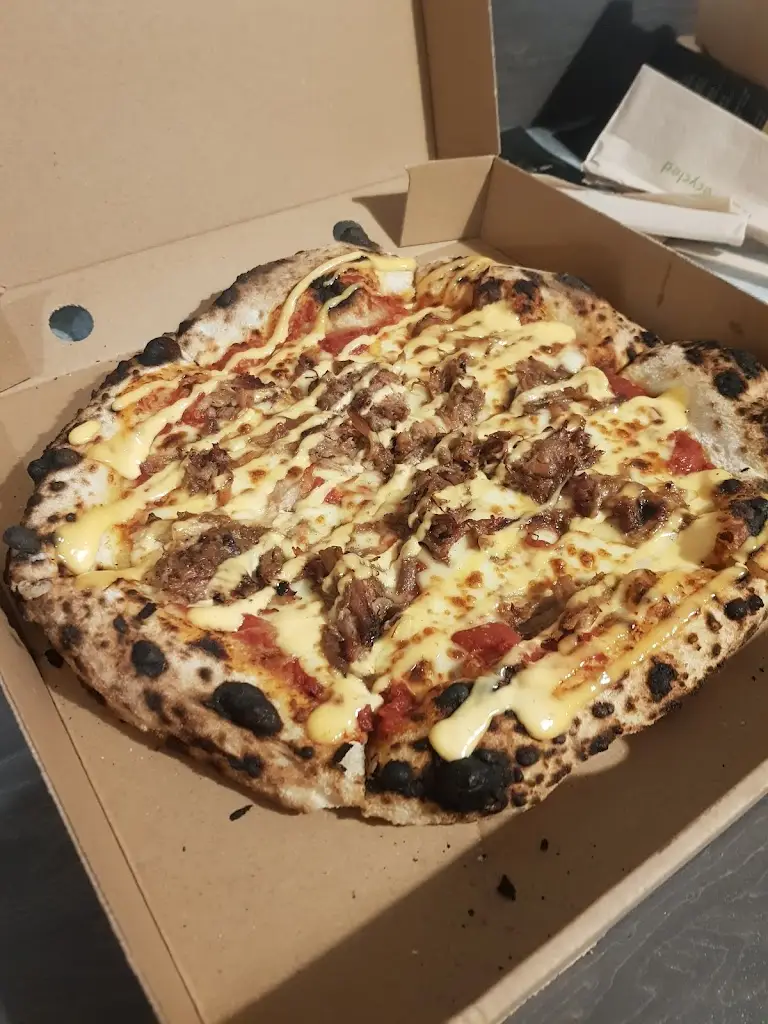 Chelsea Tunstall_Delipizza_Churchdown_review