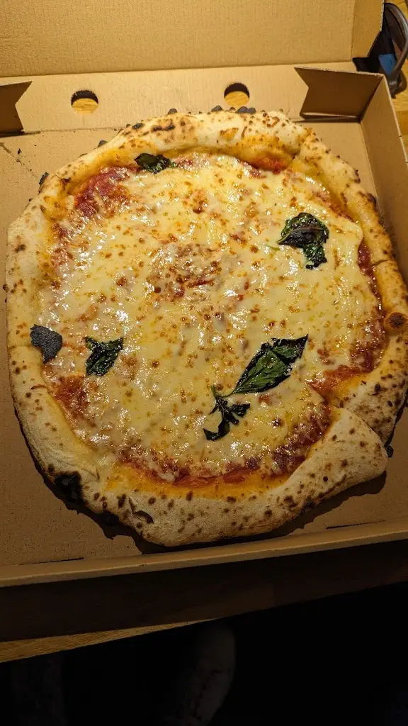 Ben Wade_Delipizza_Churchdown_review