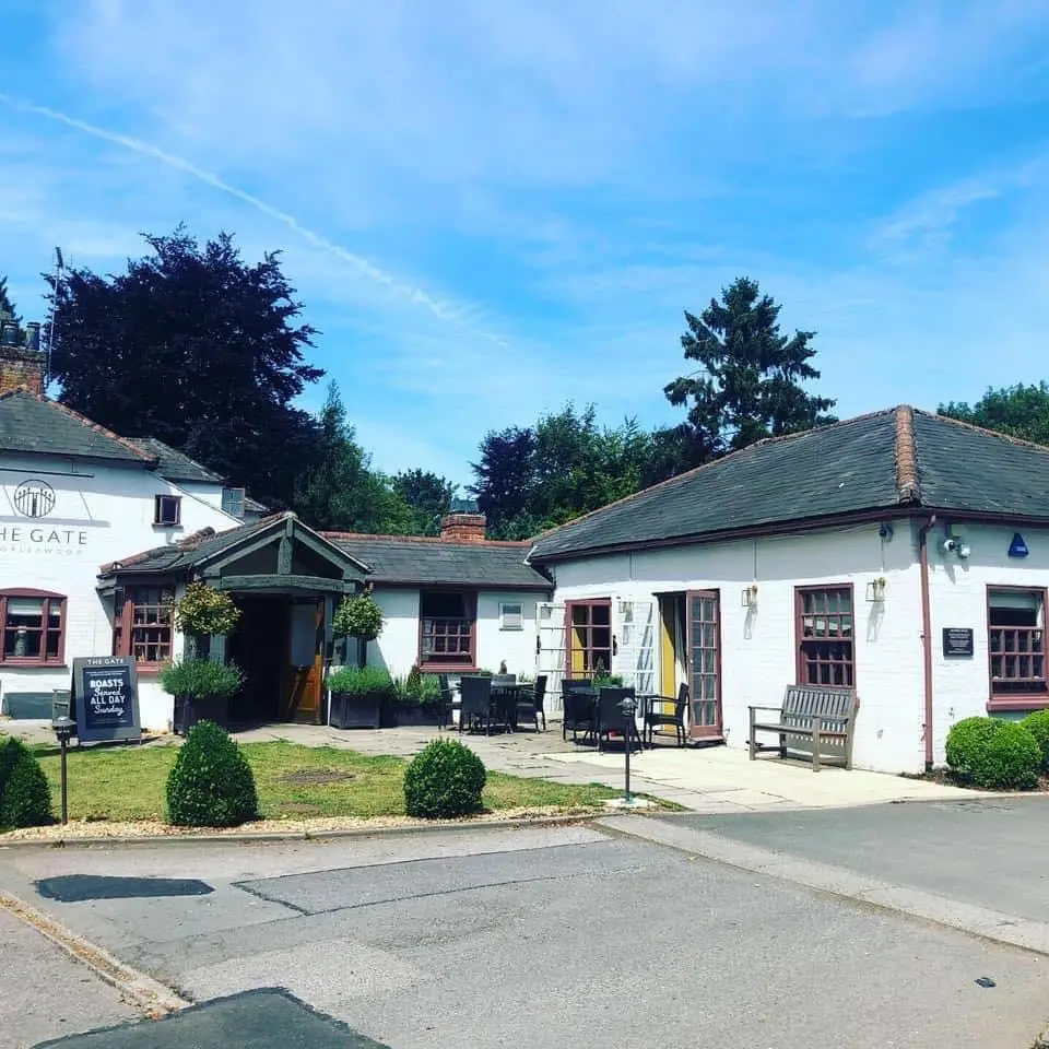 Gate Chorley Wood_Chorleywood_slider_image_3