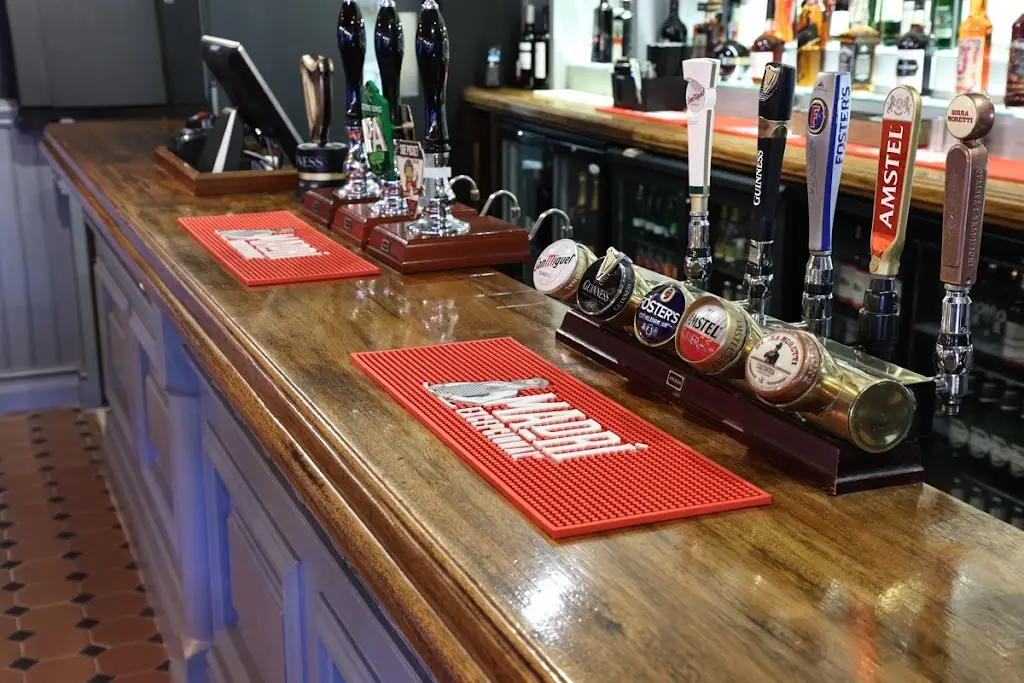 The White Horse restaurant in Chorleywood