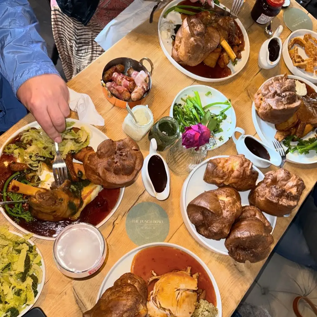 The Punch Bowl_Annfield Plain_slider_image_3