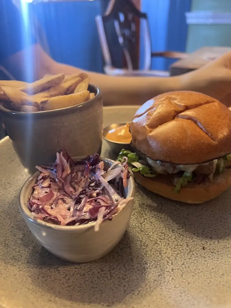 Ankita Sendre_The Red Lion_Chorleywood_review