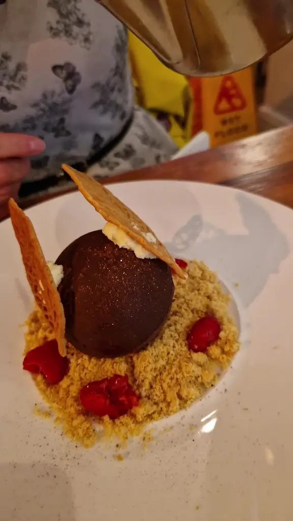 Iris Restaurant_City and Borough of Wakefield_slider_image_2