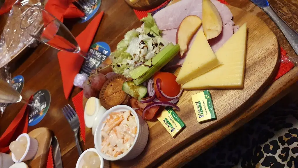 Victoria Coleman_The Horseshoe_Chipping Sodbury_reseña