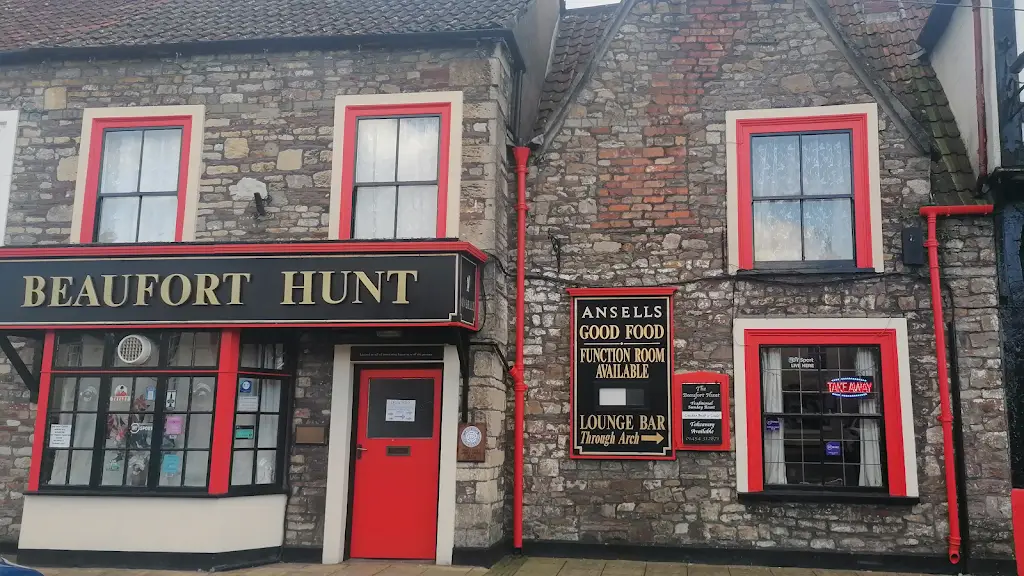 The Beaufort Hunt_Chipping Sodbury_slider_image_1