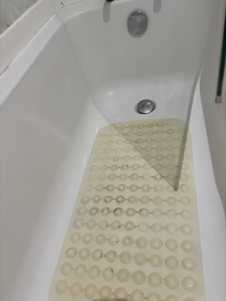 Moaningminnie_Ye Olde Fighting Cocks_Arnside_review