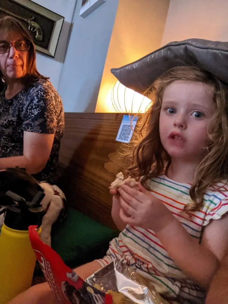 Mike Robertson_The Grapes Tracy and Sam_Chipping Sodbury_review