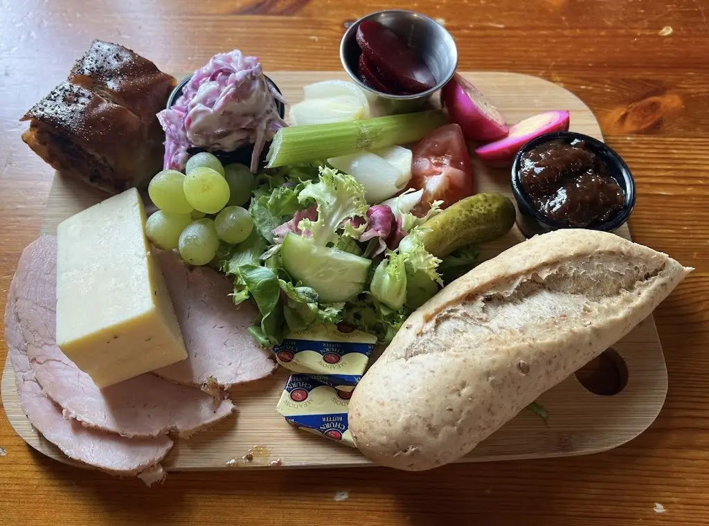 Adrian Cummings-Major_The Codrington Arms Pub & Restaurant_Chipping Sodbury_recensione