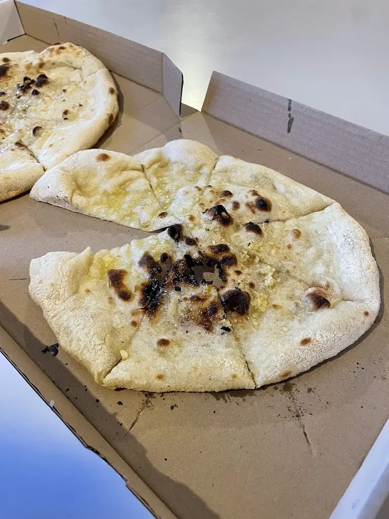Emerald Rymer_Milo's Pizza_Chipping Sodbury_review