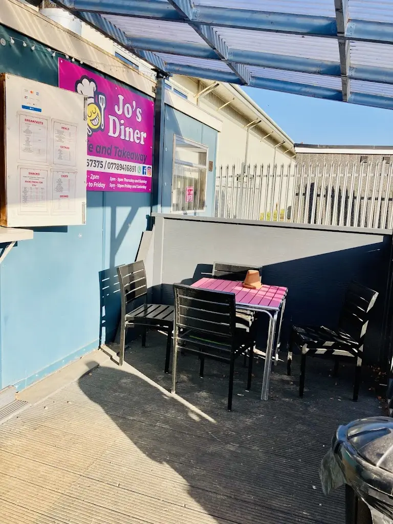 Nirmal Patel_Jo's Diner_Claydon_review