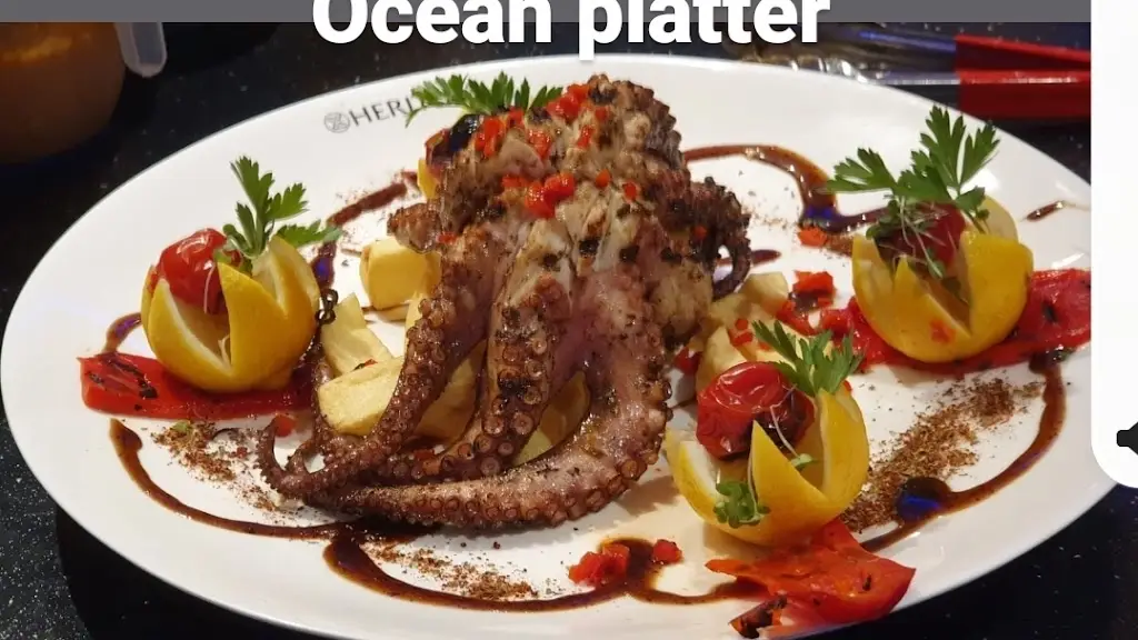 Ocean Fish Platter_Claydon_slider_image_3