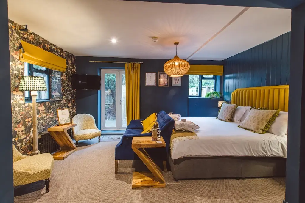 Bel & The Dragon - Churt_Churt_slider_image_2