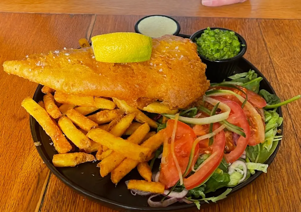 Kate Conroy_The Queen's Head_Churt_review