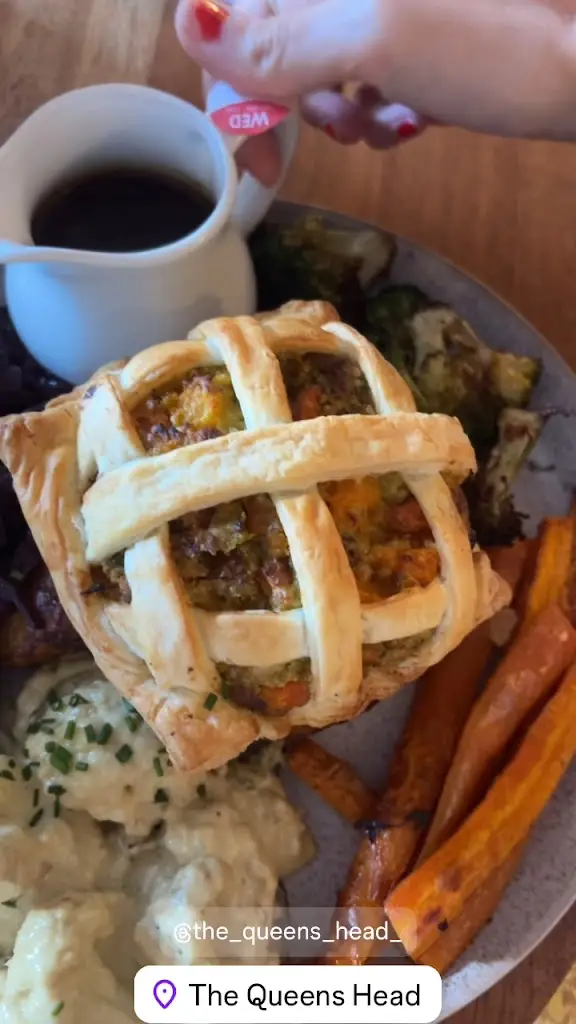 The Queen's Head_Churt_slider_image_2