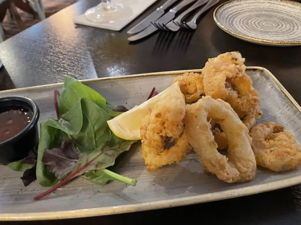 Samantha Kennedy_The Spotted Cow_Churt_review